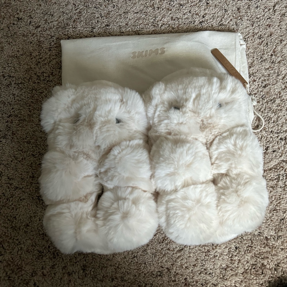 SKIMS TEDDY BEAR SLIPPER MARBLE 
US 6 (36)